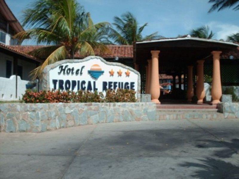 Tropical Refuge Hotel Playa El Agua Esterno foto